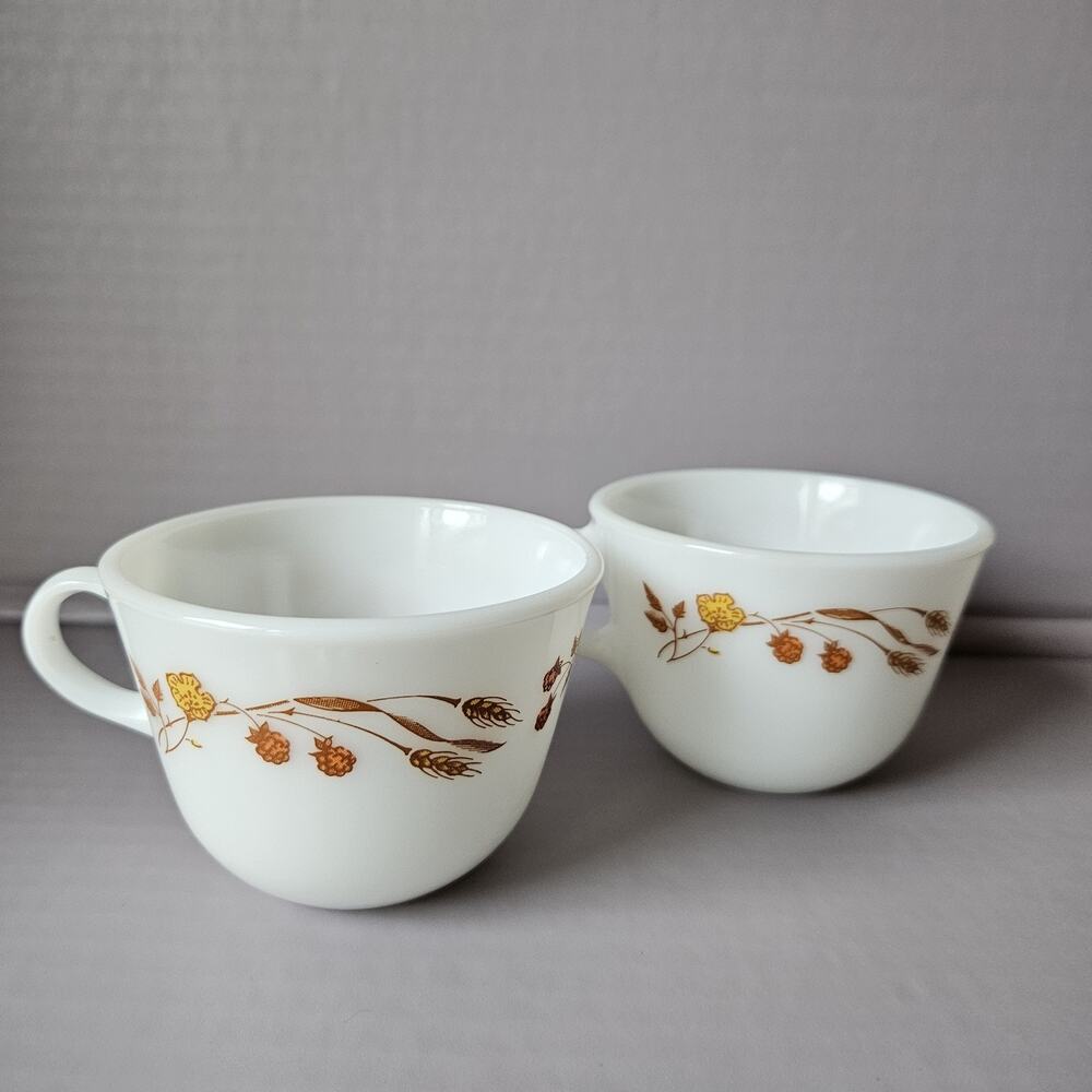 Vintage Pyrex Milk Glass Autumn Harvest Wheat Coffee Mugs Set of 2 C14